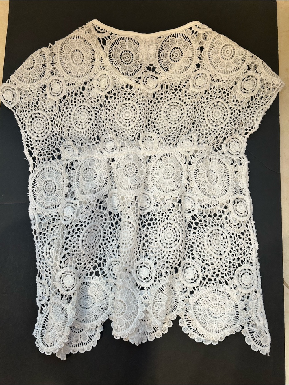 New Girl Shade Critter White Crotchet Lace Kaftan Bathing Suit Coverup 3 - Picture 4 of 6